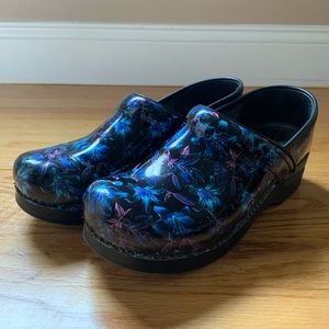 Dansko Blue Floral Professional Clog Size 39